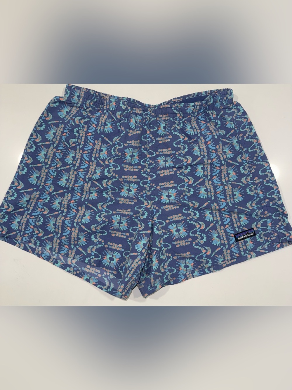 Patagonia Blue Multi-Pattern High-Waist Women's Shorts - Picture 1 of 4
